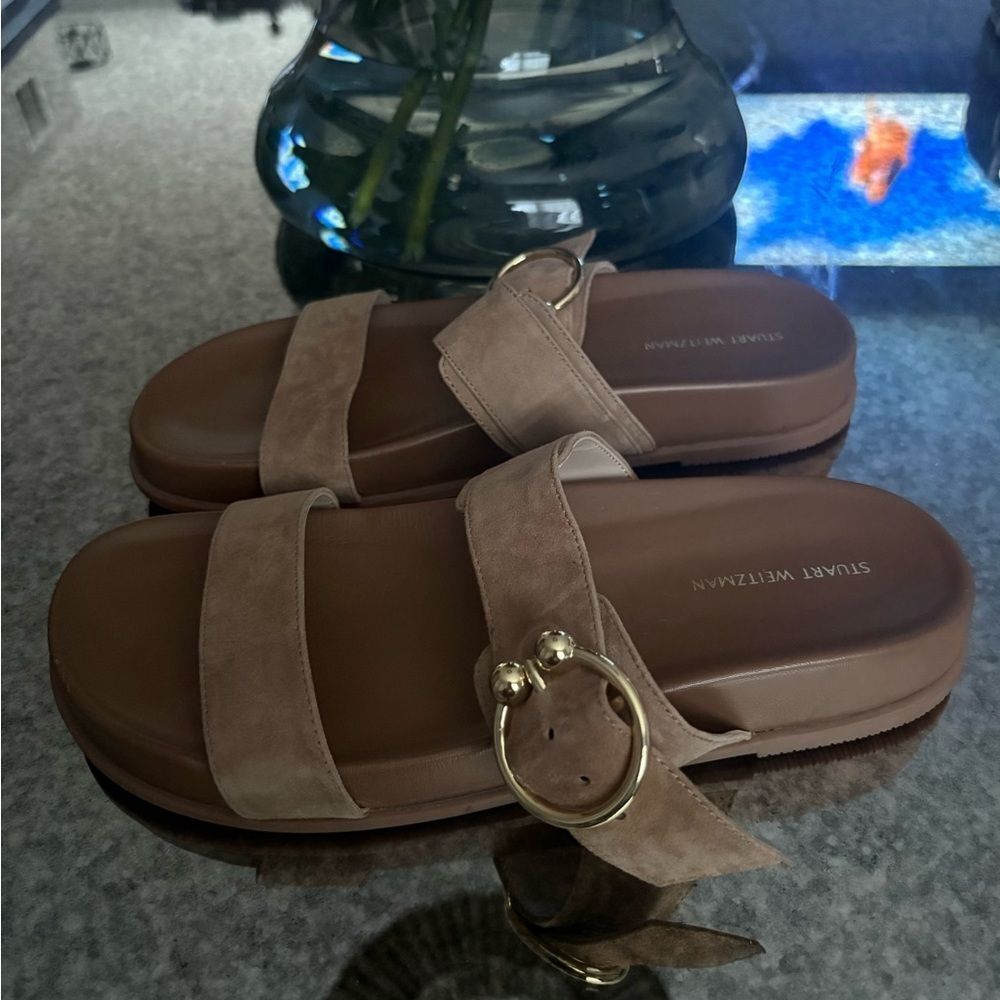 Stuart Weitzman Joni Suede Flatform Sandals - Picture 4 of 5